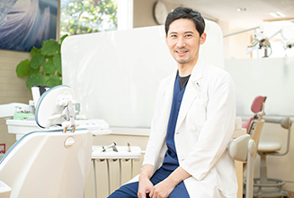 歯科医師：近藤 忠稚
